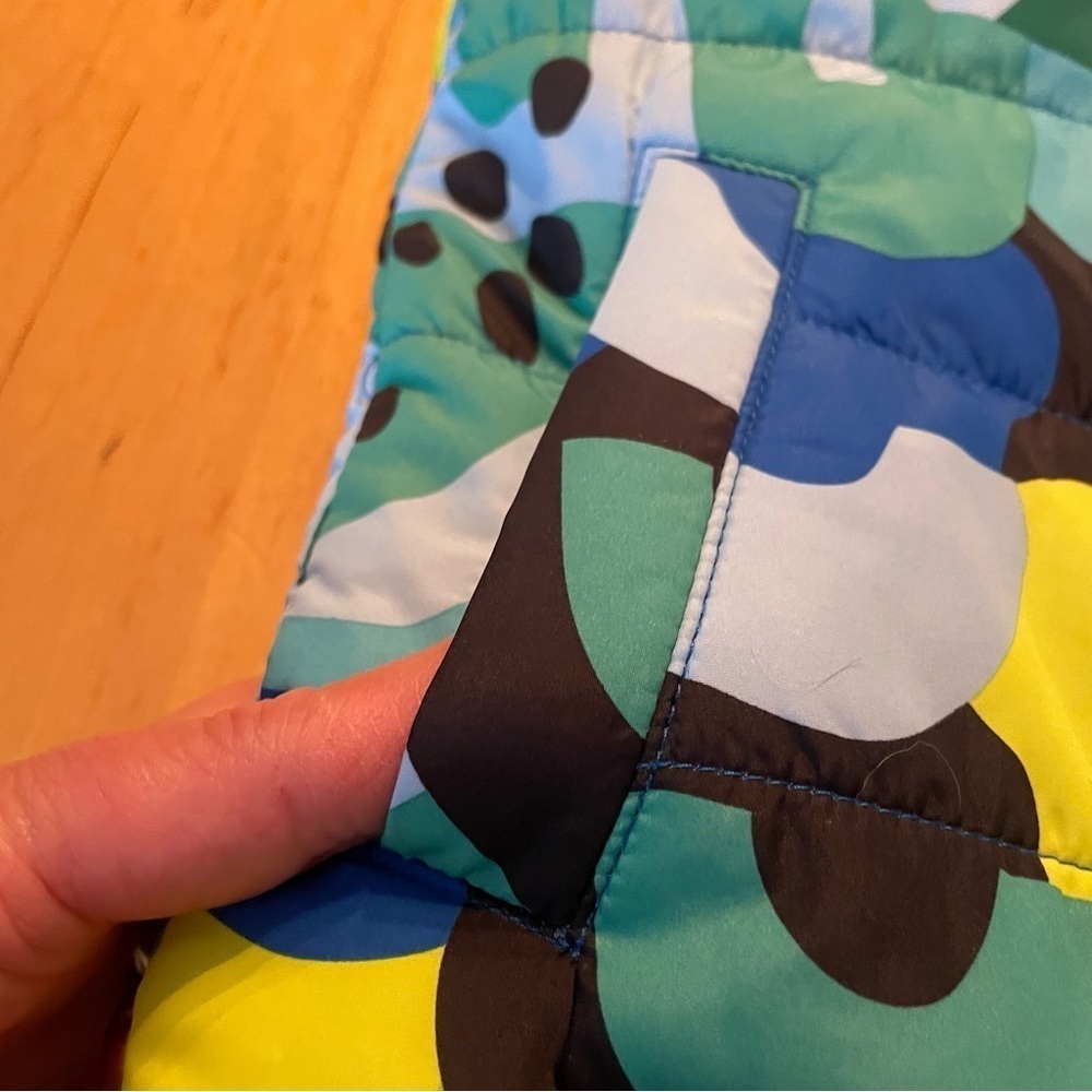 Crayola kids puff reversible vest multi and a solid blue - Picture 3 of 7